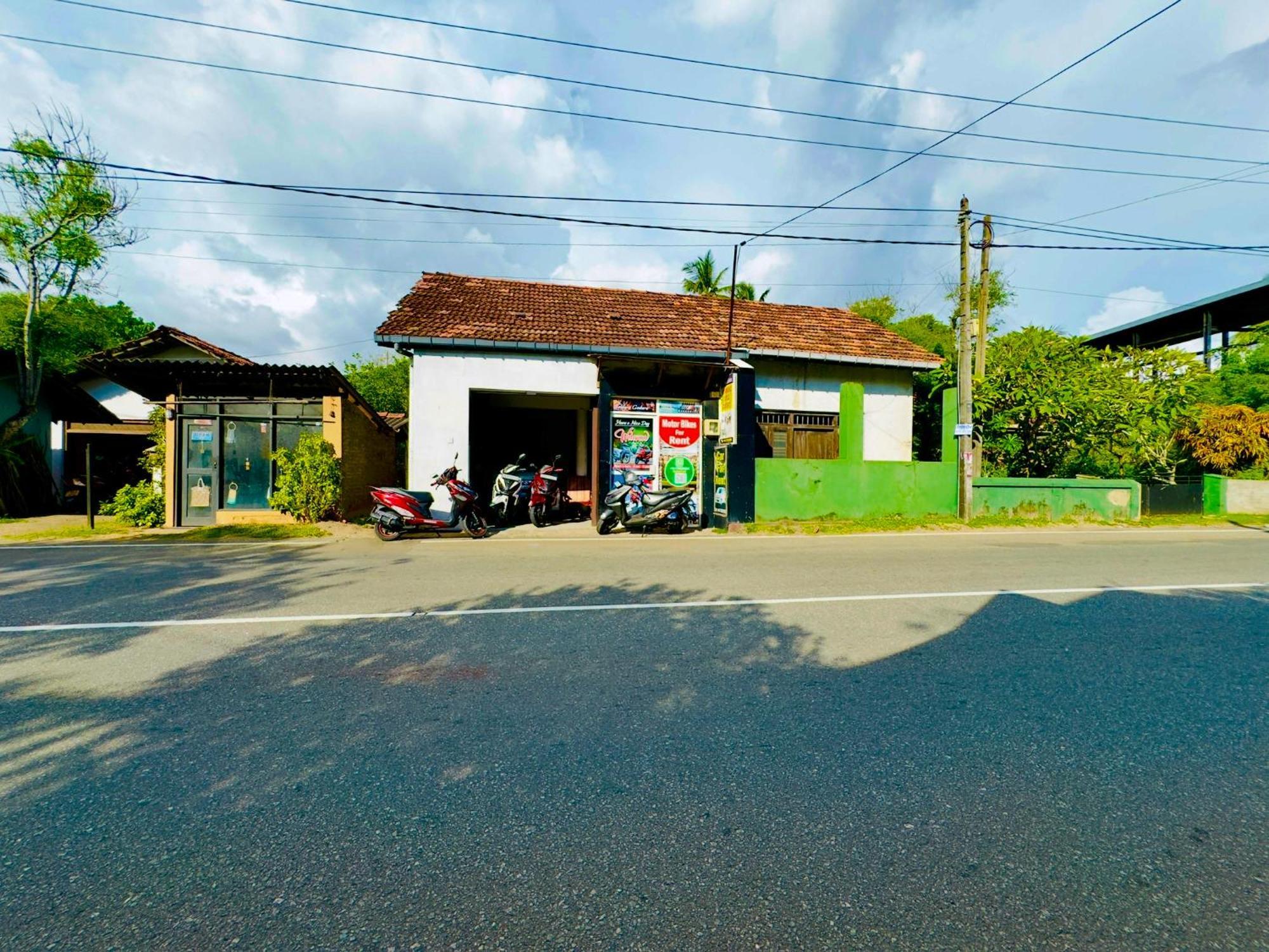 ヒッカドゥワSoldara Gedaraアパートメント エクステリア 写真